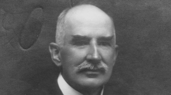  Antoni Górski - ekonomista, prawnik, profesor Uniwersytetu Jagiellońskiego, rektor Wolnej Wszechnicy Polskiej.  