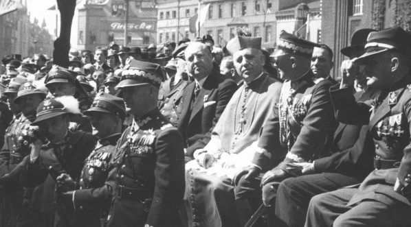  Obchody w Katowicach w 15 rocznicę wybuchu III Powstania Śląskiego w maju 1936 r.  
