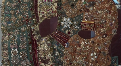  Sukienka rubinowa obrazu Matki Boskiej Częstochowskiej.  