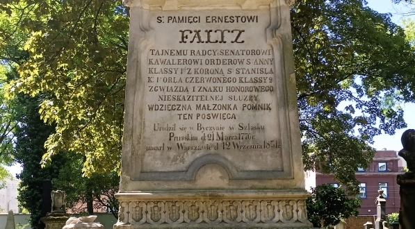  Grób Ernesta Faltza na cmentarzu ewangelicko-reformowanym w Warszawie.  