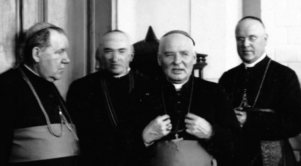  Zjazd Episkopatu Polski w maju 1925 r.  