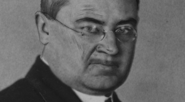  Adolf Szyszko-Bohusz - rektor ASP w Krakowie.  