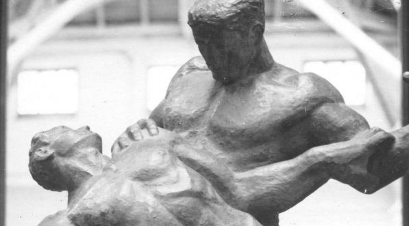  Model pomnika "Walka" autorstwa Edwarda Wittiga.  