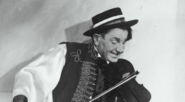  Michał Tatrzański w operetce "Wiktoria i jej huzar" w Teatrze Nowości w Warszawie w 1931 roku.  