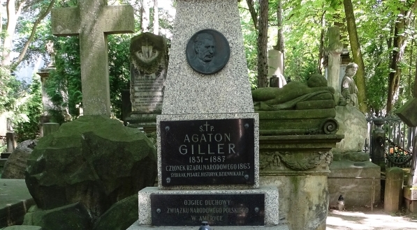  Grób Agatona Gillera na Starych Powązkach w Warszawie.  