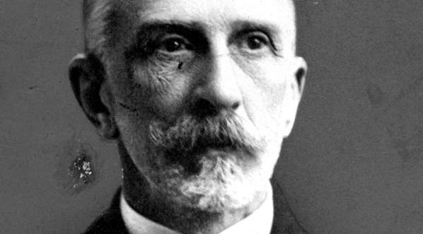  Józef Higersbreger, prezes Najwyższej Izby Kontroli.  