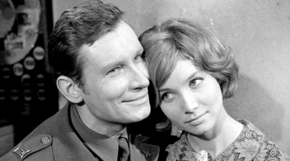  Scena z filmu Hieronima Przybyła "Paryż - Warszawa" z 1967 r.  