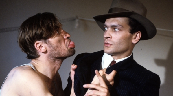  Scena z filmu Juliusza Machulskiego "Vabank II, czyli riposta" z 1984 r.  