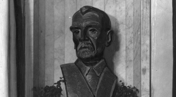  Odsłonięcie popiersia ku czci dr. Kazimierza Dłuskiego w Wojskowym Sanatorium Przeciwgruźliczym im. Józefa Piłsudskiego w Zakopanem we wrześniu 1931 r.  