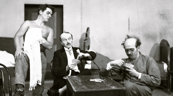  Przedstawienie "Przeprowadzka" K. H. Rostworowskiego w Teatrze Miejskim im. Juliusza Słowackiego w Krakowie w 1930 roku.  