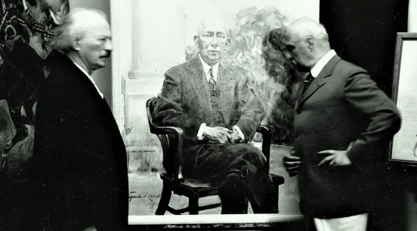  Ignacy Paderewski podczas wizyty w pracowni artysty malarza Wojciecha Kossaka w Nowym Jorku w 1932 r.  
