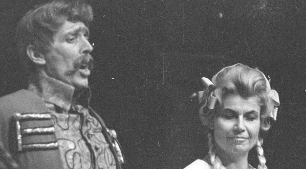  Pierwsza premiera opery "Straszny Dwór" Stanisława Moniuszki w odbudowanym po zniszczeniach wojennych Teatrze Wielkim w Warszawie 20.11.1965 r.  