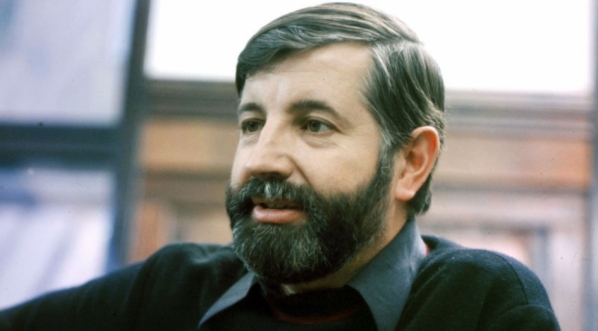  Reżyser Janusz Majewski w trakcie realizacji filmu "Sprawa Gorgonowej" w 1977 roku.  
