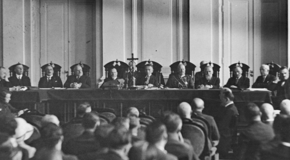  Posiedzenie Trybunału Stanu w Warszawie w sprawie byłego ministra skarbu Gabriela Czechowicza w czerwcu 1929 r.  