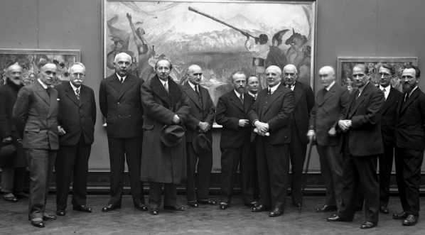  Otwarcie wystawy Towarzystwa Artystów Polskich "Sztuka" w Towarzystwie Przyjaciół Sztuk Pięknych w Krakowie w lutym 1933 r.  