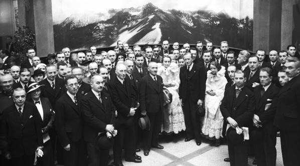  Otwarcie wystawy turystyczno-krajoznawczej w gmachu Akademii Górniczej w Krakowie w sierpniu 1936 r.  