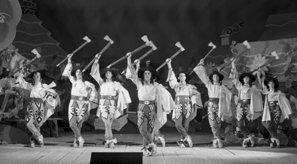  Przedstawienie "Krakowiacy i Górale" Wojciecha Bogusławskiego i Jana Nepomucena Kamińskiego w Teatrze im. Juliusza Słowackiego w Krakowie w czeerwcu 1936 roku.  