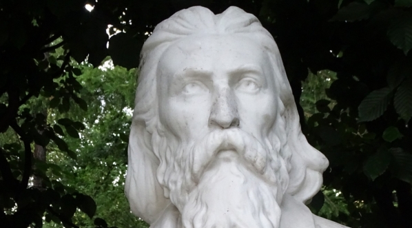  Popiersie Jana Matejki z jego pomnika w parku Jordana w Krakowie.  