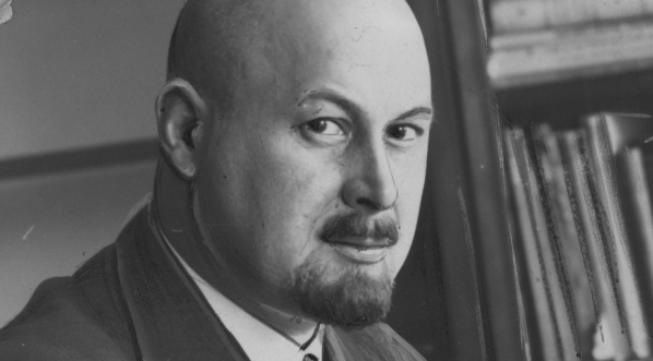  Dr Kazimierz Piekarski, kustosz Biblioteki Narodowej.  