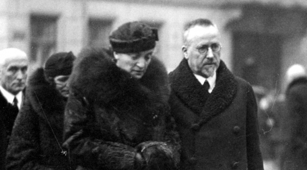  Pogrzeb senatora Adama Piłsudskiego w Warszawie 17.12.1935 r.  