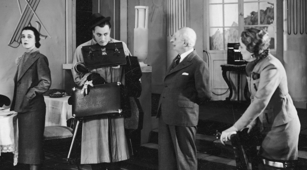  Przedstawienie "Jan" Laszlo Bus-Feketego na scenie Teatru Polskiego w Poznaniu w grudniu 1937 r.  