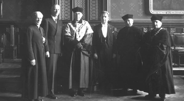  Nadanie doktoratu wicewojewodzie krakowskiemu Piotrowi Małaszyńskiemu na Uniwersytecie Jagiellońskim w Krakowie w październiku 1935 roku.  