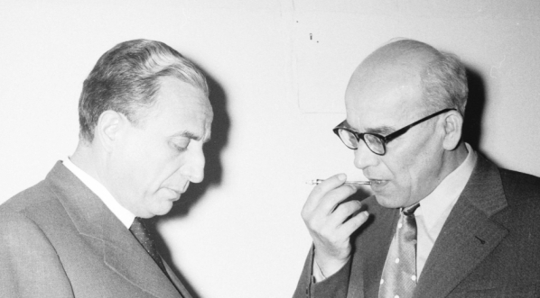  Kuluary Sejmu w czasie pierwszej sesji Sejmu II kadencji,  20.02.1957 r.  