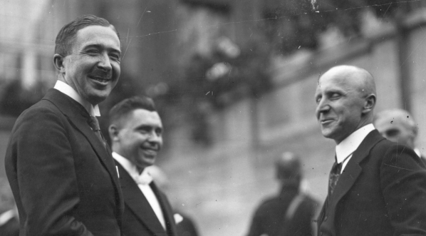  Józef Włodek w rozmowie z posłami w 1925 r.  