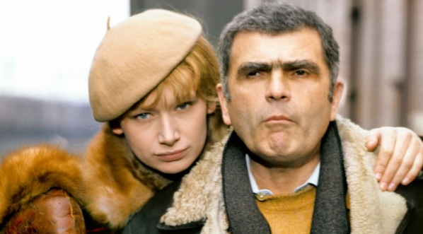  Jadwiga Jankowska-Cieślak i Janusz-Morgenstern w trakcie realizacji serialu "Polskie drogi" w latach 1976-1977.  