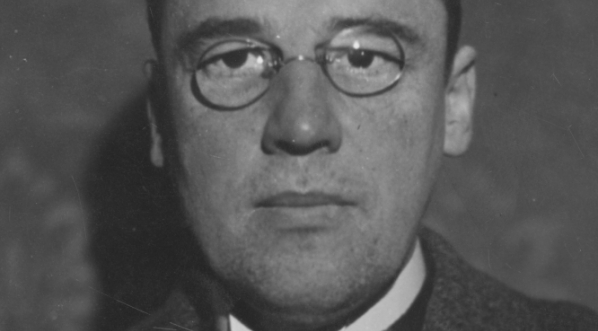  Wacław Sierpiński - matemetyk, profesor Uniwersytetu Lwowskiego i Warszawskiego, członek Polskiej Akademii Umiejętności.  