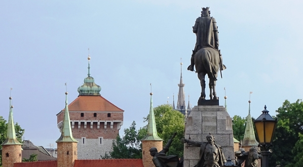  Pomnik Grunwaldzki na placu Jana Matejki w Krakowie (widok od strony północnej).  