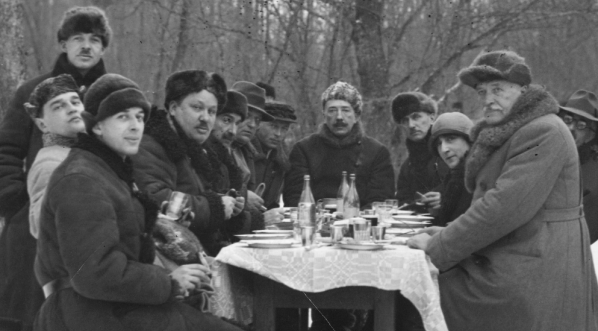  Polowanie z udziałem prezydenta RP Ignacego Mościckiego w ordynacji księcia Karola Mikołaja Radziwiłła w styczniu 1931 r.  