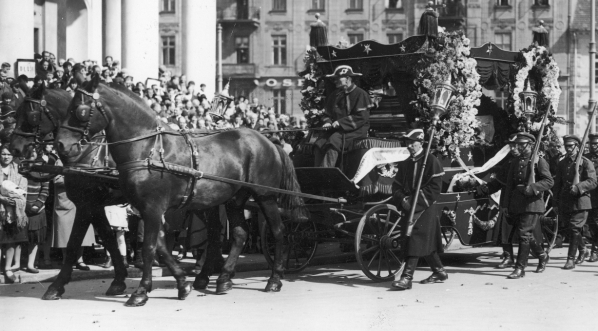  Pogrzeb dr Kazimierza Dłuskiego w Warszawie w 1930 r.  
