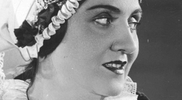 Leokadia Pancewicz-Leszczyńska jako Gospodyni w przedstawieniu "Wesele" w Teatrze Narodowym w Warszawie w 1932 r.  