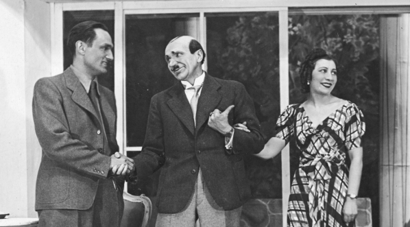  Przedstawienie "Dlaczego zaraz tragedia" Romana Niewiarowicza w Teatrze Miejskim w Bydgoszczy w marcu 1939 r.  