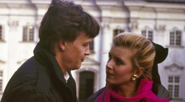  Maria Probosz i Jan Frycz w filmie "Trzy kroki od miłości" z 1987 roku.  