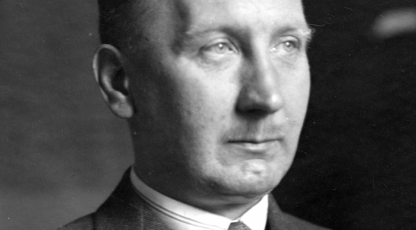  Adam Chądzyński, minister komunikacji.  