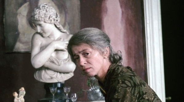  Halina Mikołajska w filmie "Życie rodzinne" z 1970 r.  