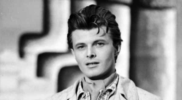  Andrzej May w trakcie realizacji filmu "Diabeł kulawy" w 1959 r.  