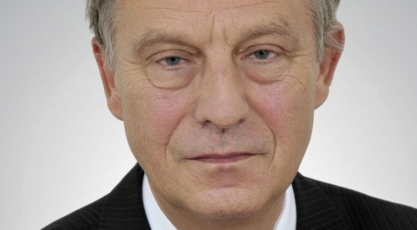 Senator Krzysztof Piesiewicz.  