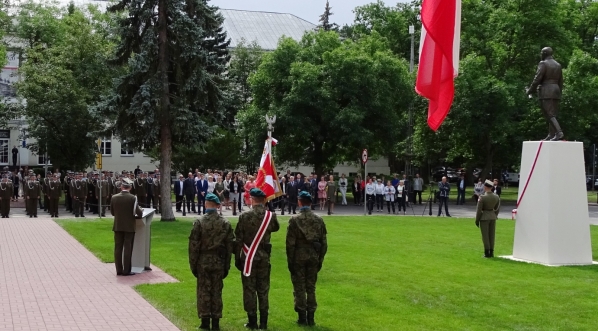  Uroczystość odsłonięcia pomnika gen. Tadeusza Kutrzeby w Akademii Sztuki Wojennej w Rembertowie 23.07.2020 r.  