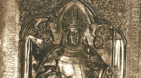  Pomnik Prymasa Zbigniewa Oleśnickiego w katedrze gnieźnieńskiej.  