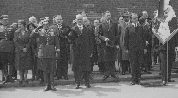  Uroczystość poświęcenia sztandaru Legii Inwalidów Wojennych RP im. gen. Józefa Sowińskiego w Krakowie w 1931 r.  