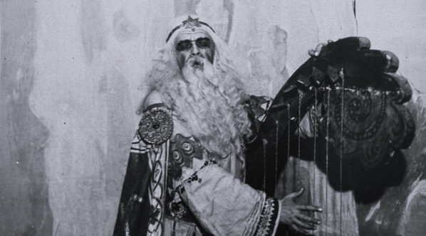  Michał Tarasiewicz jako Derwidw w spektaklu "Lilla Weneda" Juliusza Słowackiego.  