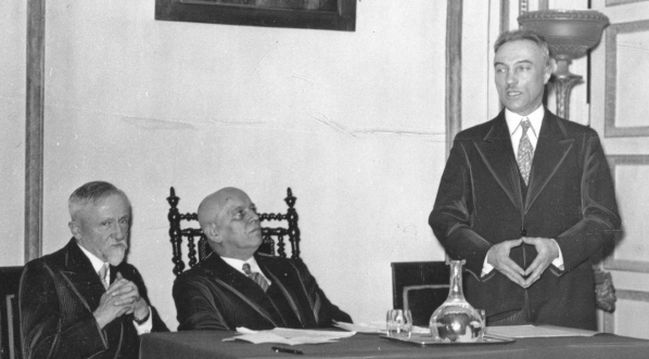  Otwarcie kursu w Centrum Studiów Polskich w Paryżu w grudniu 1936 r.  