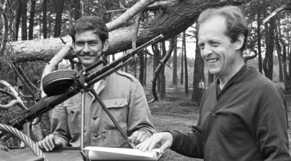  Realizacja serialu "Czterej pancerni i pies" (odc. "Rudy", miód i krzyże) w 1966 r.  