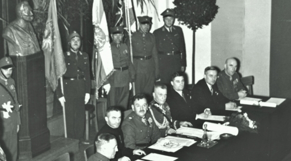  Zjazd członków Związku byłych Ochotników Armii Polskiej w sali "Roma" w Warszawie 7.06.1939 r.  