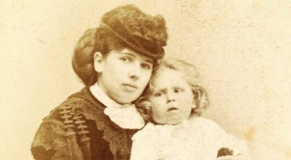  Barbara Kwilecka z synem.  