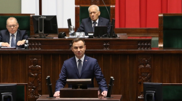  Przemówienie prezydenta Andrzeja Dudy na inauguracyjnym posiedzeniu Sejmu VIII kadencji 12.11.2015 r.  