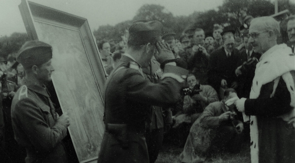  Wręczenie sztandaru 1 Brygadzie Strzelców w październiku 1940 r.  